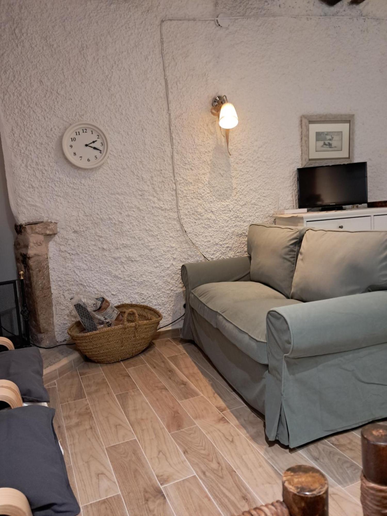 Holiday home Lo Cremalle *